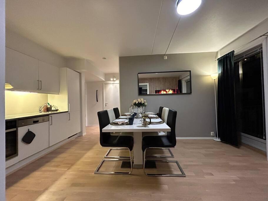 Cozy, Lux, 3Br, Super Central, Family Apt Осло Экстерьер фото